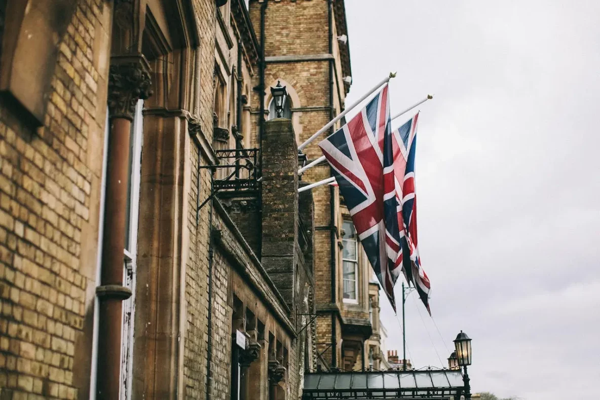 sanctions and compliance OFSI licence lawyers